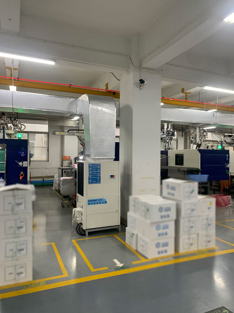 注塑車間崗位空調(diào)-蒸發(fā)冷省電空調(diào)立式管道機組