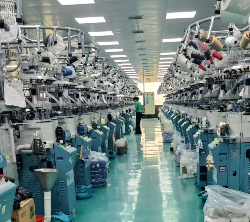 紡織廠整體降溫，安裝蒸發冷省電空調-立式射流機組